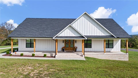 Photo of 284 Apple Lane, Russellville, AR 72802 (MLS # 1362701)