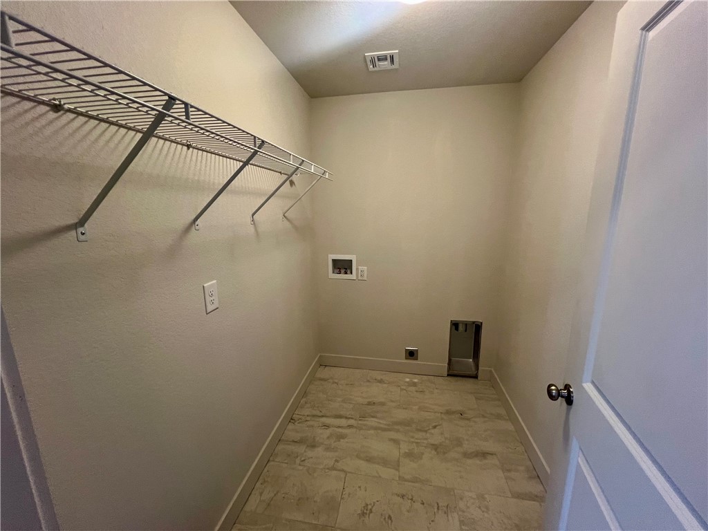 Oaks, The Ph 2 Gentry - Residential Lease