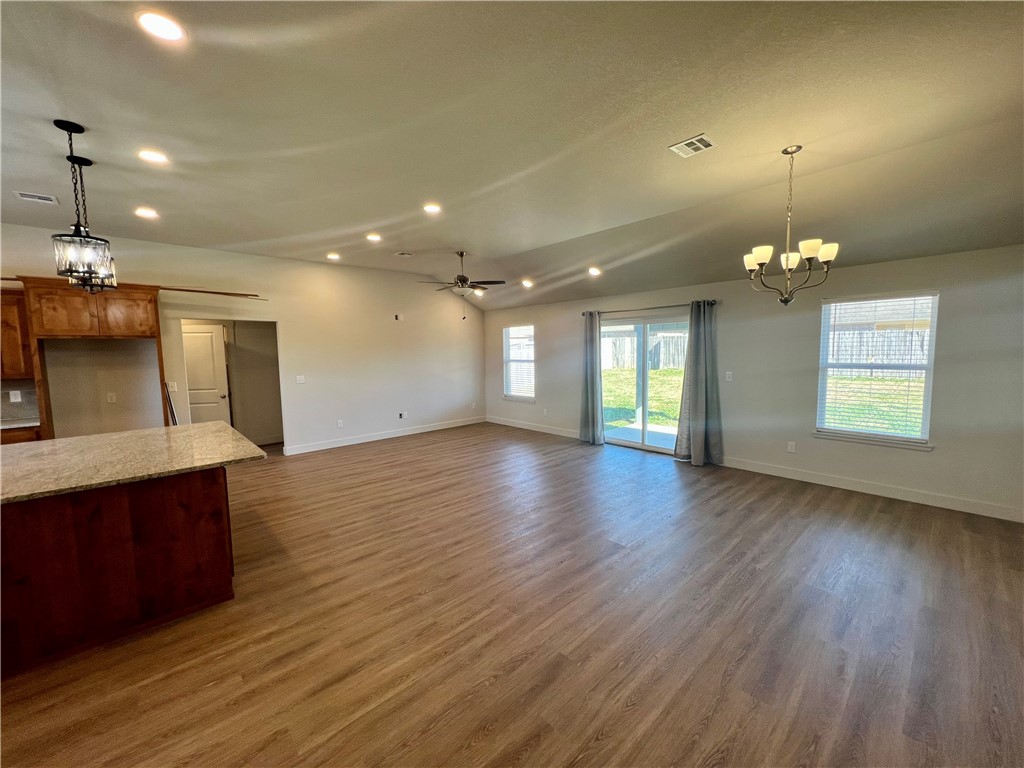 Oaks, The Ph 2 Gentry - Residential Lease