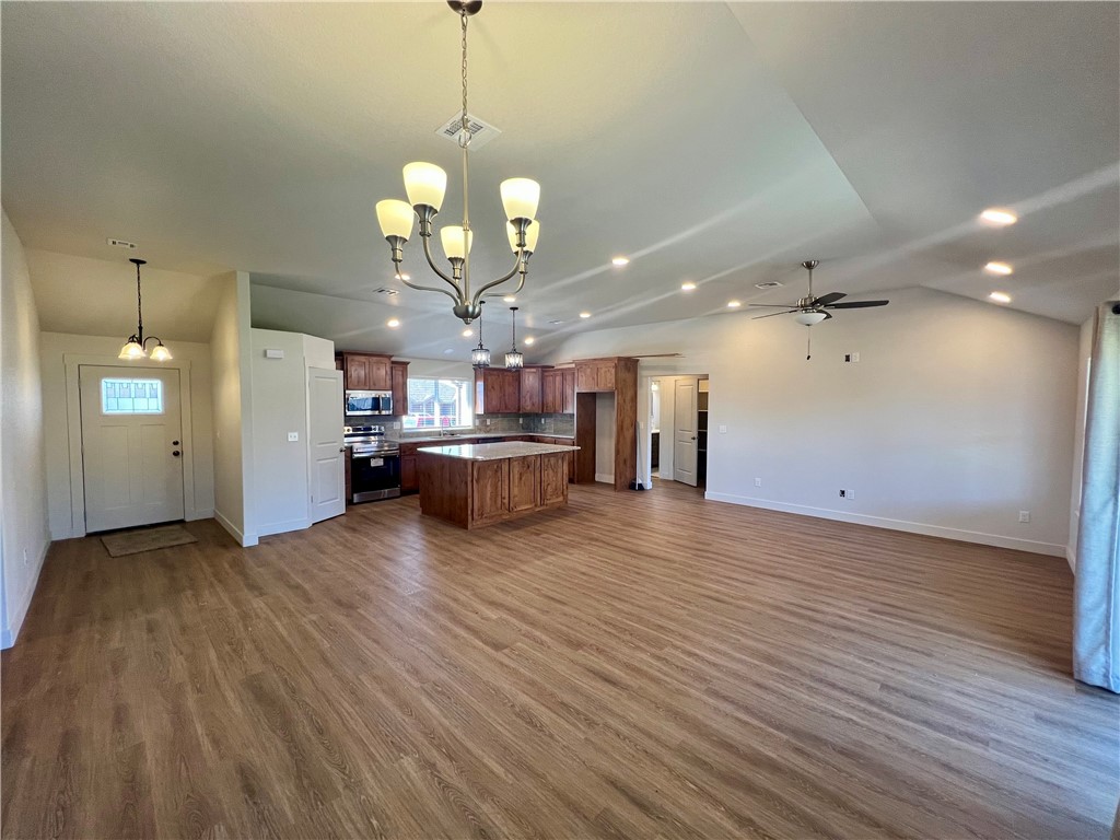 Oaks, The Ph 2 Gentry - Residential Lease