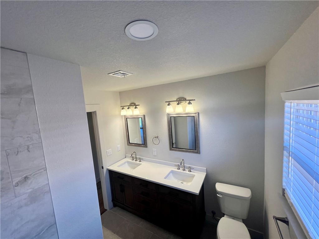 Oaks, The Ph 2 Gentry - Residential Lease