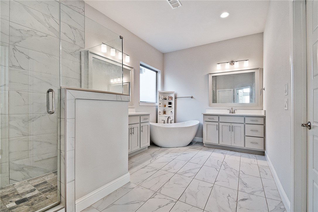 Lochmoor Club Sub Ph Ii Bentonville - Residential