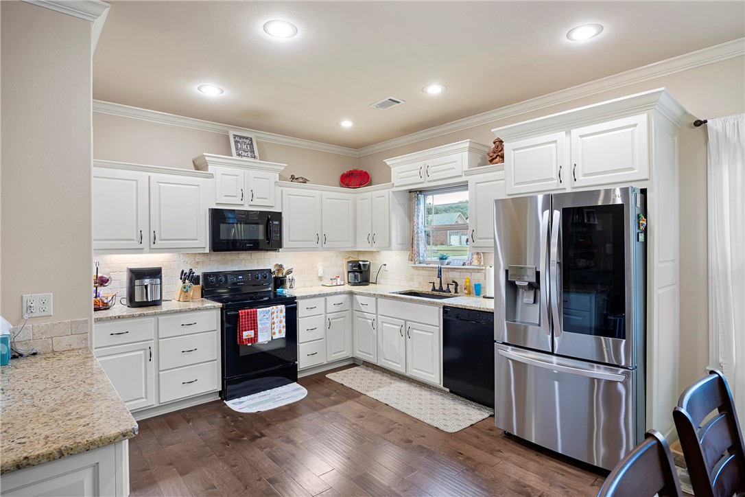 Cove Landing Phase VI - Residential