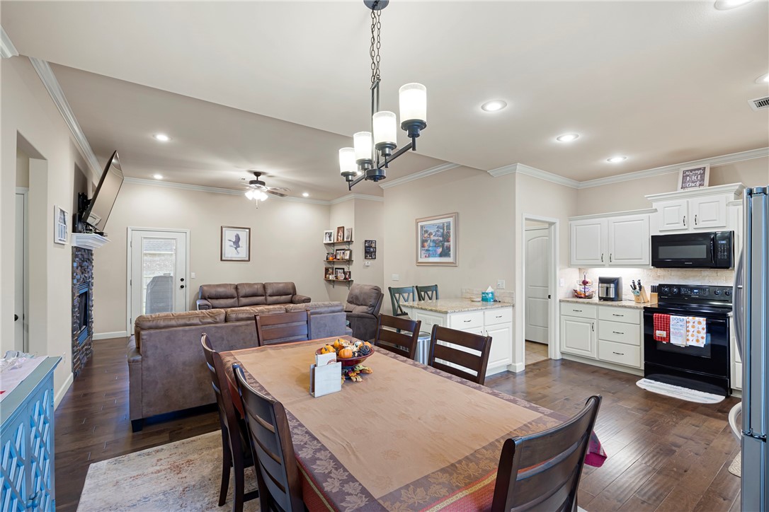 Cove Landing Phase VI - Residential