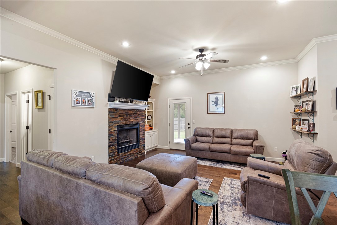 Cove Landing Phase VI - Residential