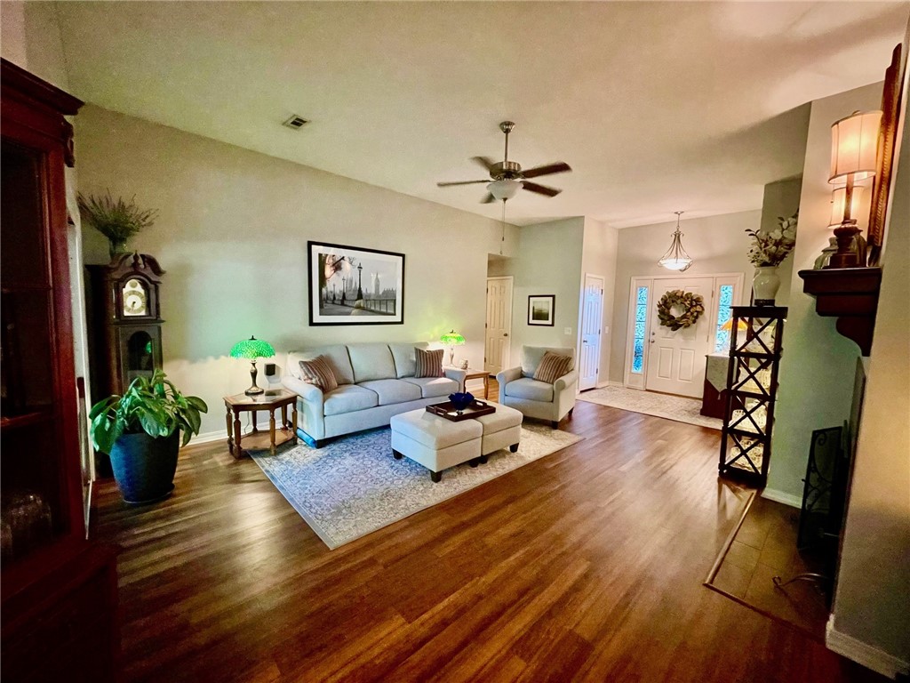 Hunt Club - Residential