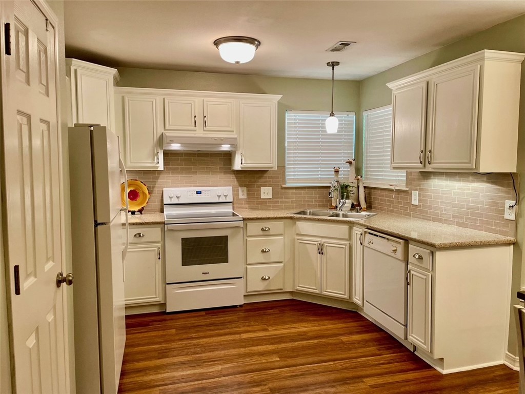 Hunt Club - Residential