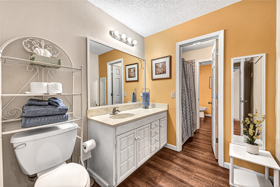 Townhouse Tct 3 A/K/A Drake Court Bvv - Residential