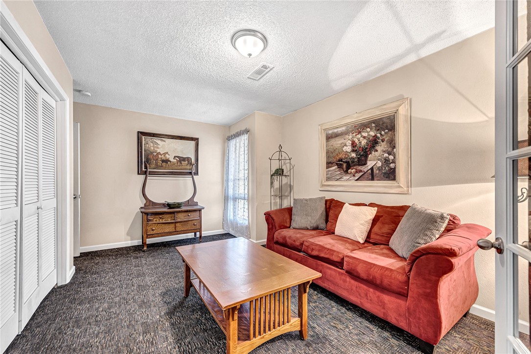 Townhouse Tct 3 A/K/A Drake Court Bvv - Residential