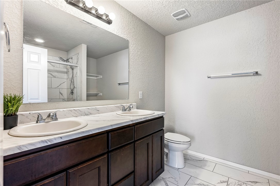 Kerelaw Castle Bentonville - Residential
