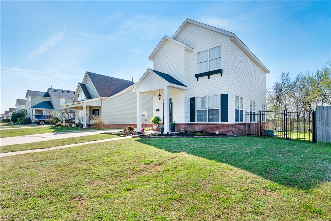 Charleston Park At Legendary - Residential