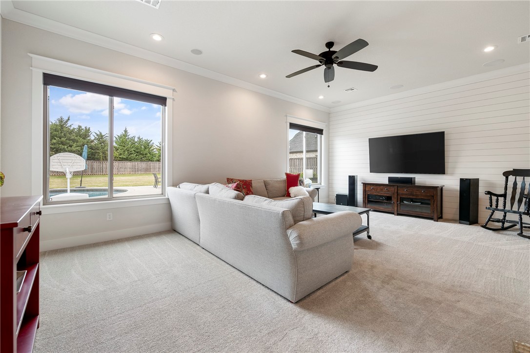 Oak Tree - Residential