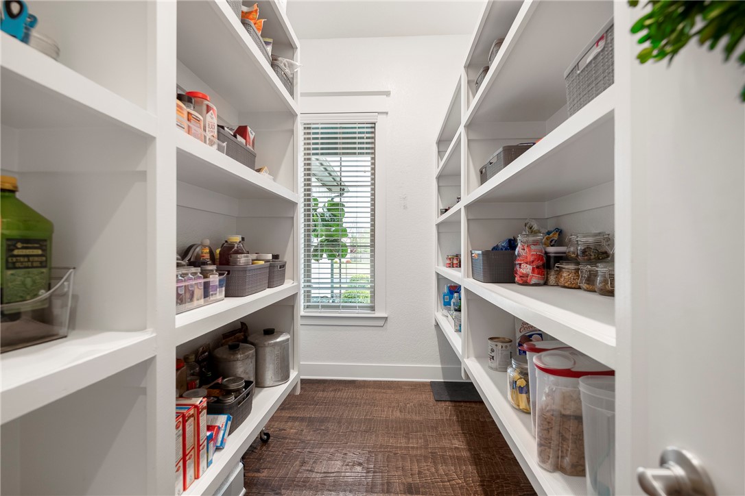 Oak Tree - Residential