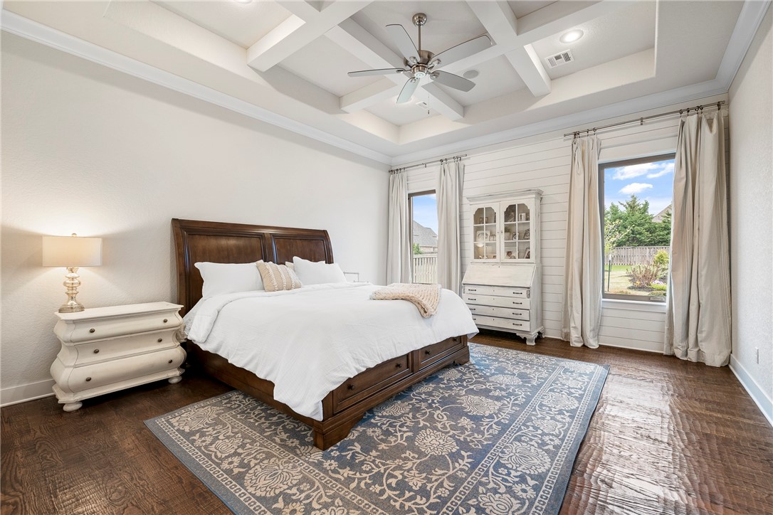 Oak Tree - Residential