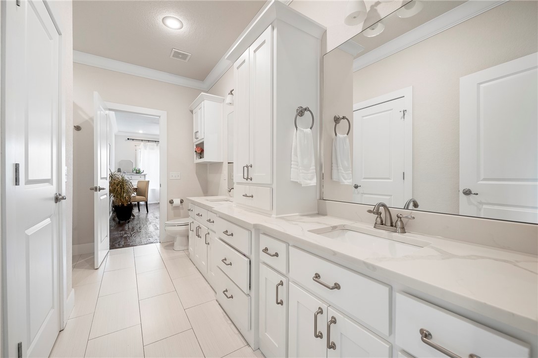 Oak Tree - Residential