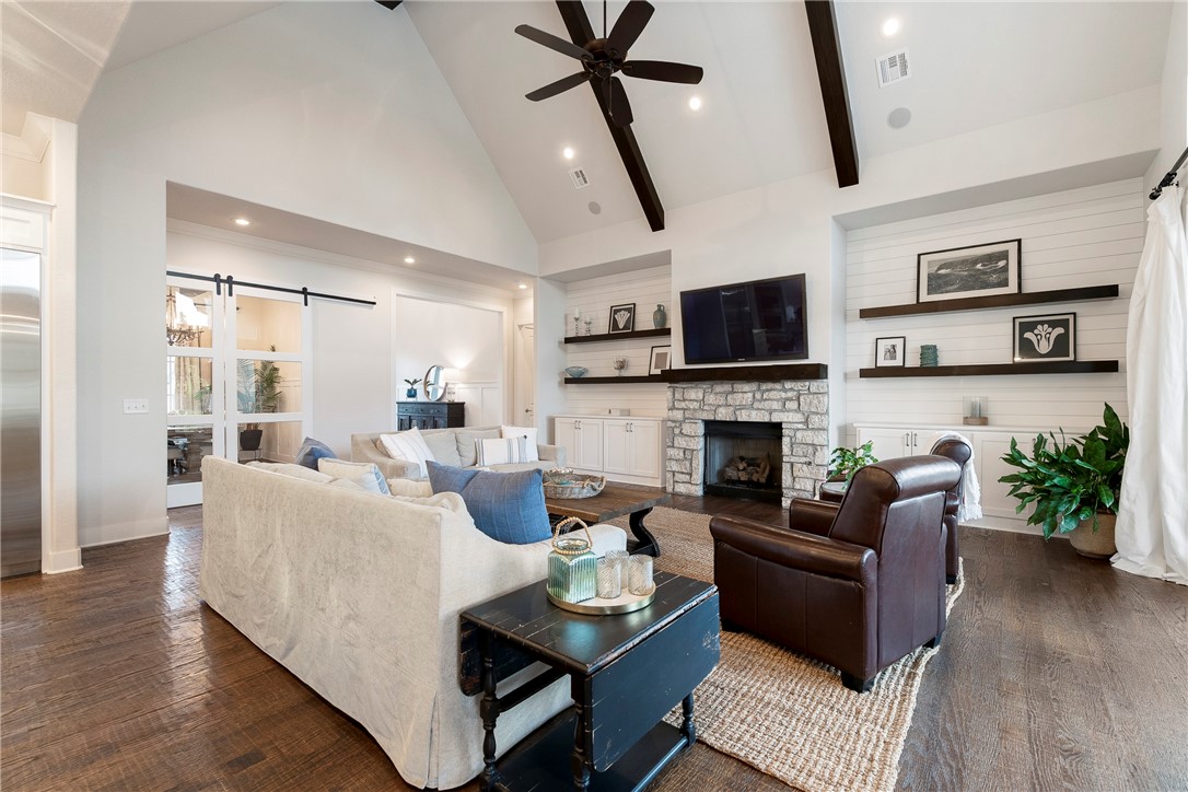 Oak Tree - Residential