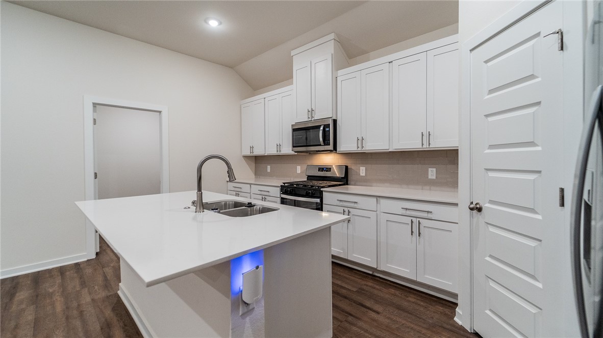 Goose Creek Village Ph Iii - Residential