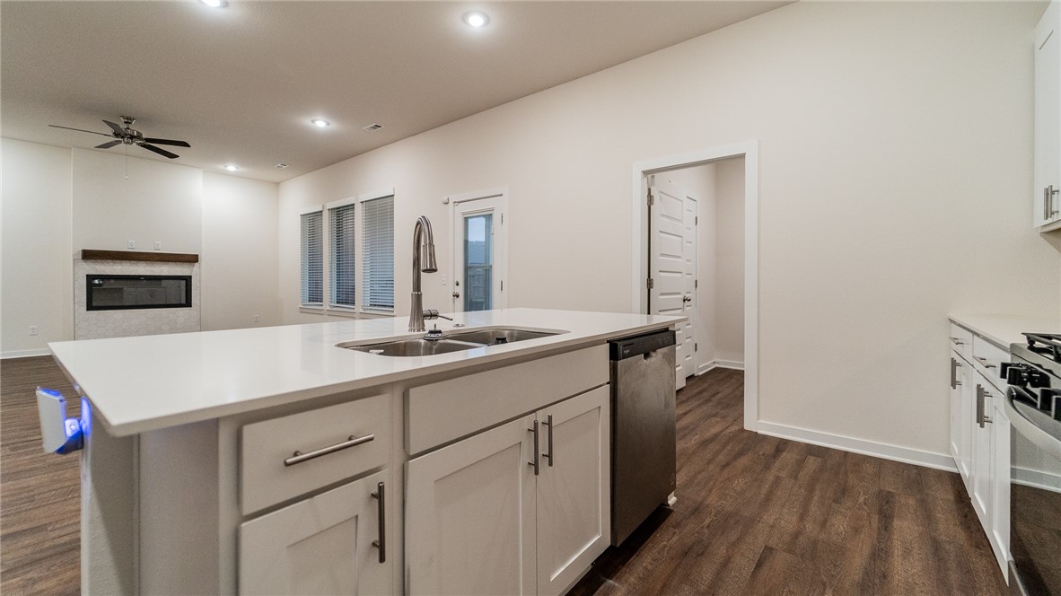 Goose Creek Village Ph Iii - Residential