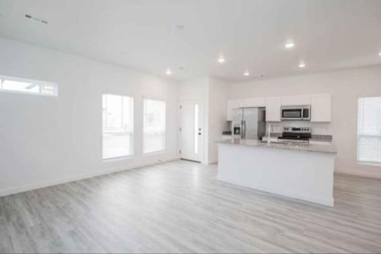 FEATHERSTON VILLAGE PH 1-CENTERTON - Residential Lease