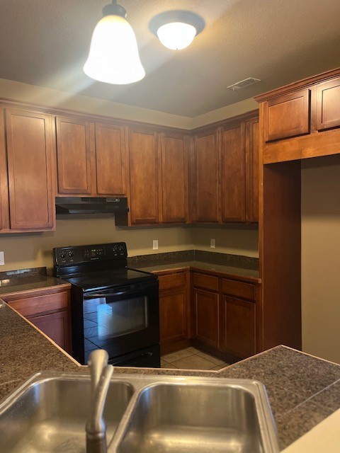 Covenant Creek - Residential Lease