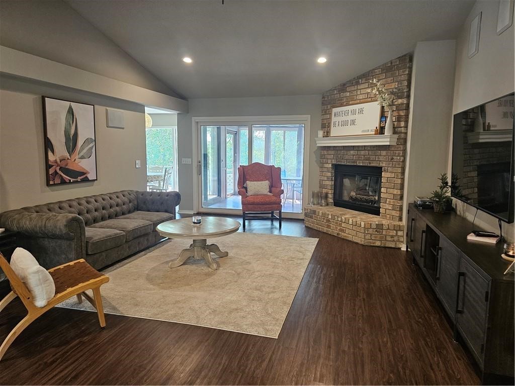 Cardenden Sub Bvv - Residential Lease