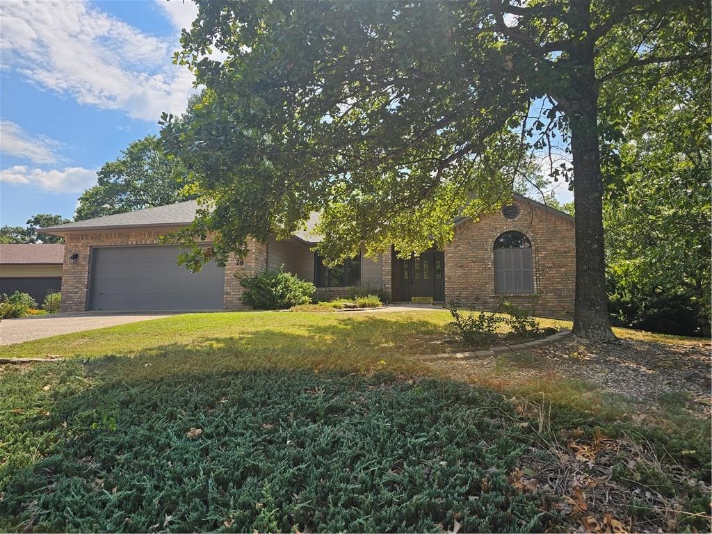 Cardenden Sub Bvv - Residential Lease