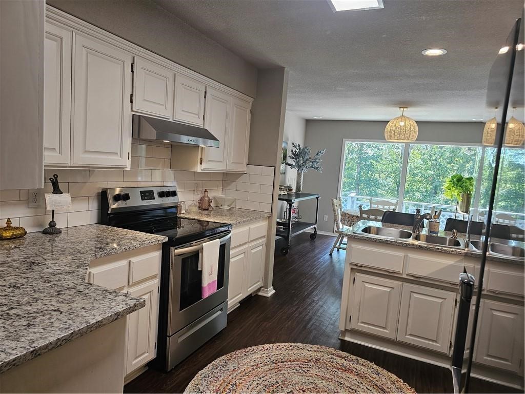 Cardenden Sub Bvv - Residential Lease