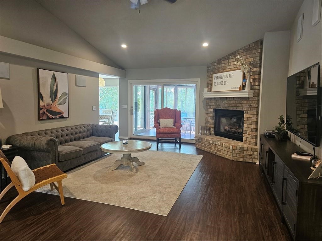 Cardenden Sub Bvv - Residential Lease