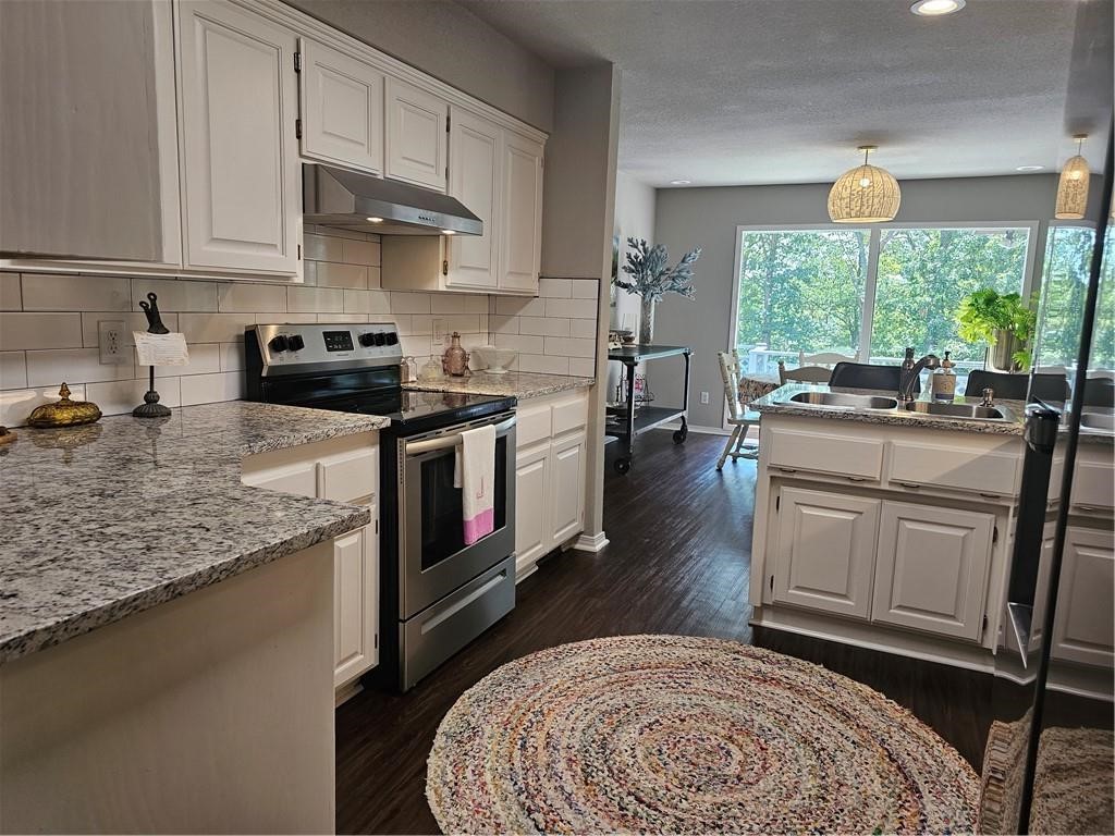 Cardenden Sub Bvv - Residential Lease