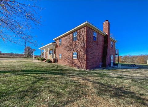 Single Family Residence in Green Forest AR 42 County Road 640 5.jpg