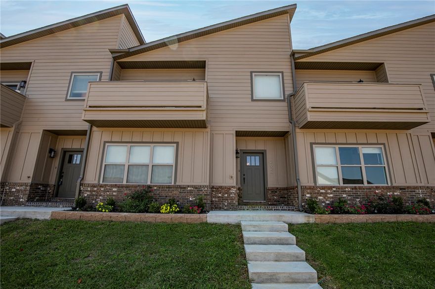 Seller offering option to purchase fully furnished! Gorgeous Fayetteville townhome! This well-maintained town home is just minutes from the interstate and the University of Arkansas. 3 Bedroom AND an office! This home has a gorgeous view from the upper balcony, granite counter tops, large closets, and a custom interior design!