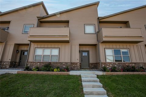 Photo of 2624 N Ward Drive, Fayetteville, AR 72704 (MLS # 1325967)
