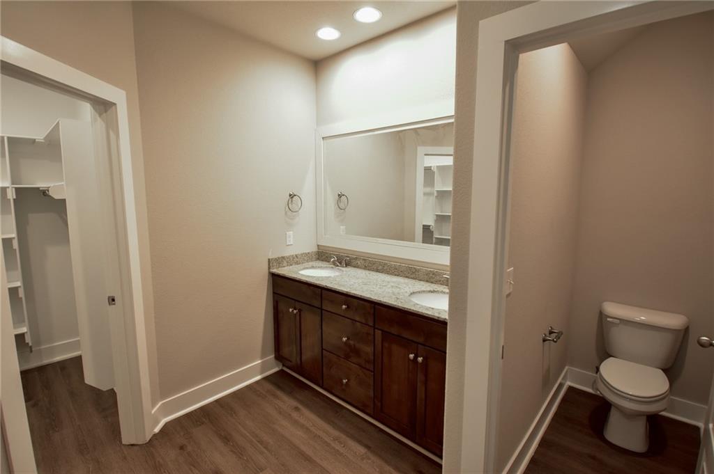 Villas At Forest Hills - Residential