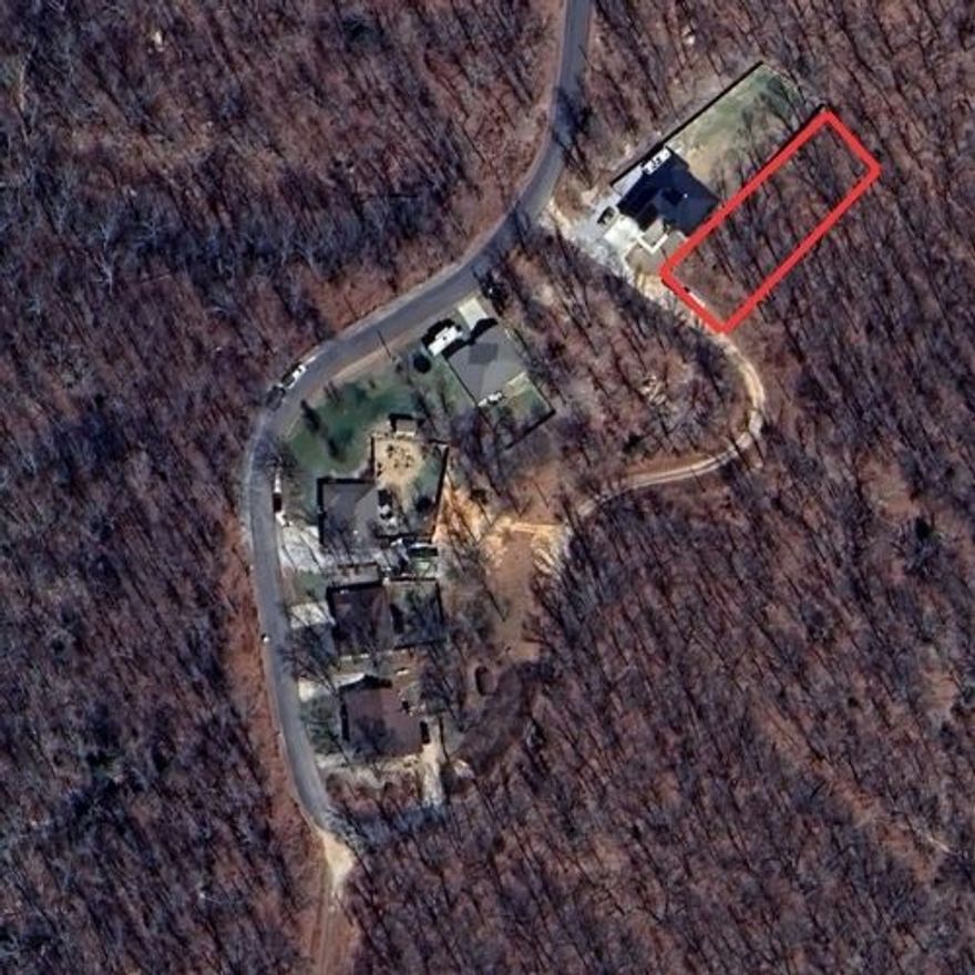 Perfectly situated between the Back 40 and Taylor Homestead trails, this property offers a rare blend of convenience and seclusion. The large .34-acre lot is tucked away on quiet Yardley Circle, providing privacy and a wooded backdrop that feels like your own retreat. With so many new-build possibilities, this location is ideal for creating a home that embraces both nature and modern living.
Enjoy direct access to some of Bella Vista’s most beloved trails while still being close to town amenities. Whether you envision a contemporary design, a cabin-style escape, or something uniquely yours, this lot provides the canvas to bring your plans to life.