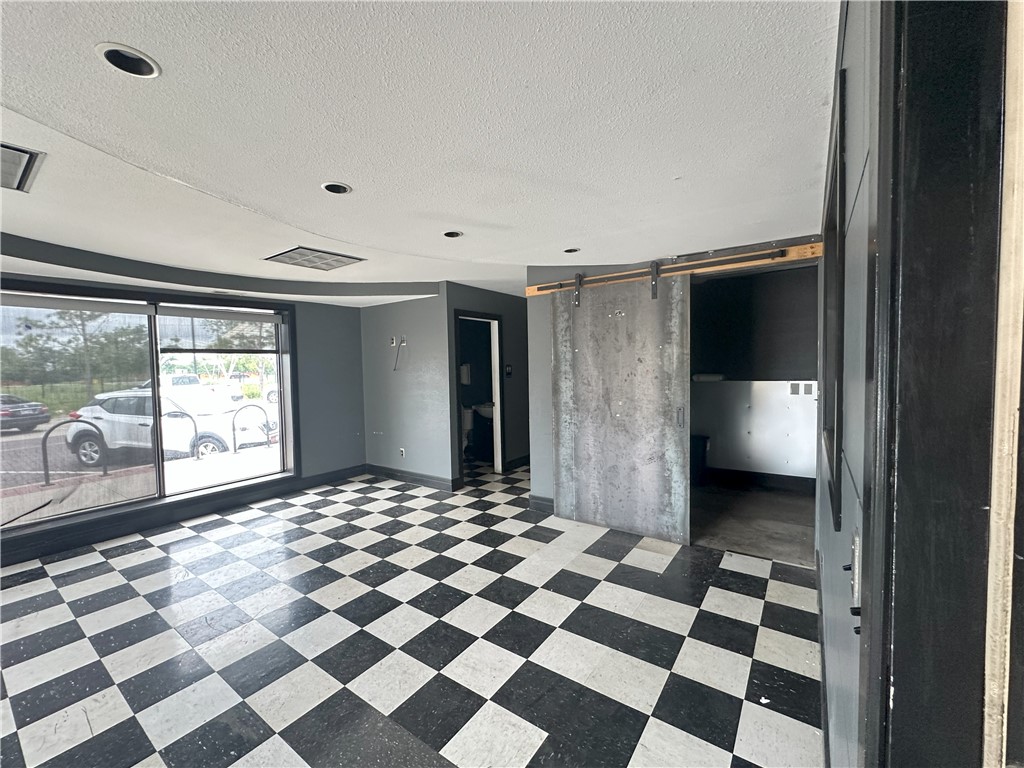 Rogers Orig Rogers - Commercial Lease