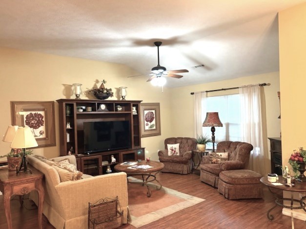 Regency Condo Sec 4 Ph 2 - Residential