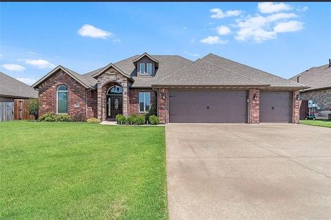 Photo of 301 Pebble Beach Drive, Cave Springs, AR 72718 (MLS # 1329375)