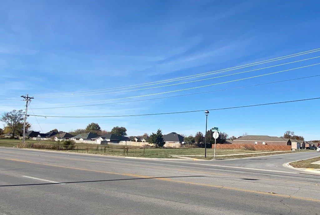 Springdale Outlots - Commercial Sale
