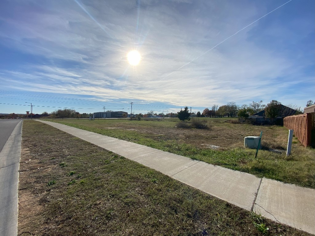 Springdale Outlots - Commercial Sale