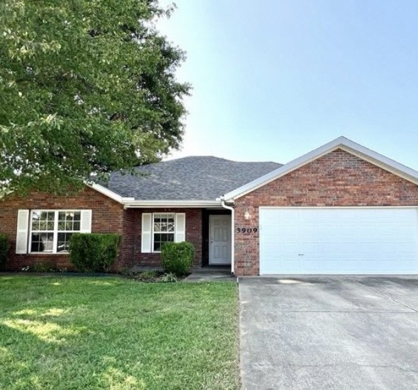 Fully furnished 3 bedroom 2 bathroom single family home for lease. Available June 12th 2025. Includes $250 towards utilities in the rent price. Home comes with a fully stocked kitchen, fenced in backyard, linens, and an initial round of consumables. Flexible leasing options available. Pets to be considered. No cats allowed.
