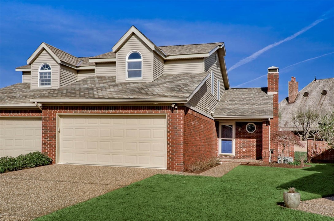 FULLY FURNISHED, contemporary townhome in gated Pinnacle community. Fenced yard, covered patio, eat-in-kitchen, all appliances-range, microwave, dishwasher, refrigerator, washer/dryer, 2-car garage. Spacious primary suite downstairs with tiled flooring/shower and walk-in closet. Two bedrooms upstairs with a jack-and-jill bath. Additional half bath off the living area. Close to shopping, restaurants, medical care, entertainment, Walmart Home Office, AMP, Top Golf and easy access to I-49 and trails. Close to all Northwest Arkansas has to offer. Month to month lease price is $4,500 per month.
