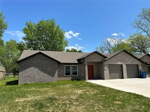 MLS: 1302457