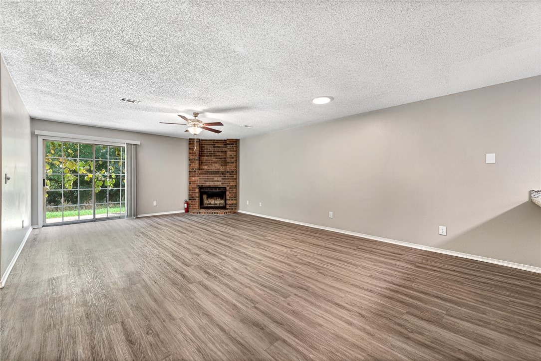 Photo 6 of 16 of 1658 N Boxley Avenue townhome