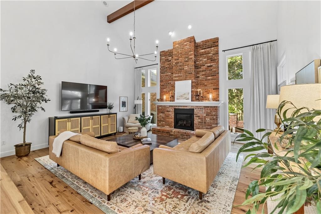 El Contento Acres Bentonville - Residential Lease