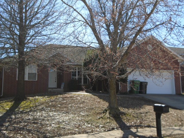 Close to shopping. Bentonville School District. Additional $25/month for 6 month lease term.