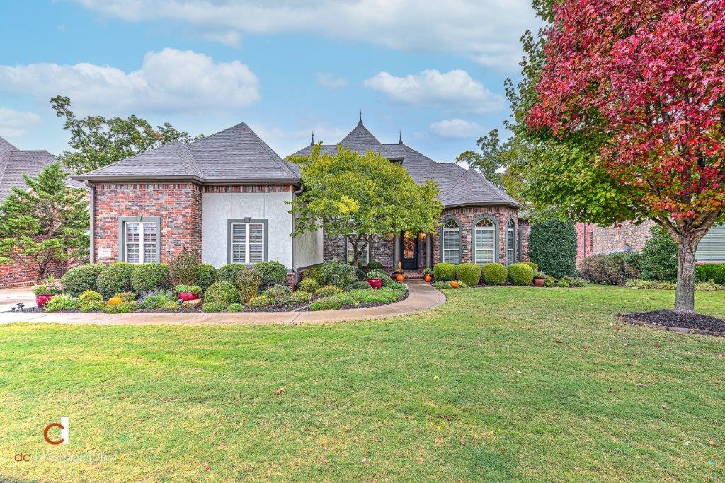 GOLF FRONT STUNNER!! Beautiful 5 bedroom/4.5 bath Shadow Valley masterpiece enjoying a spectacular golf course view. Gorgeous 2 level interior offers a newly updated showstopper kitchen w/ top of the line stainless appliances including a gas cooktop and double ovens. Large formal dining and private office can be found just off the foyer. Spacious but cozy and inviting living room w/ fireplace opens to the kitchen and large breakfast area that enjoys direct access to the sprawling covered deck overlooking the golf course. Main deck accesses the lower covered patio. Main level master suite offers amazing space and views w/ fabulous walk-in closet and en suite bath! Second level hosts 3 bedrooms, 2 full baths, media room w/ wet bar, bonus room and storage! Fenced yard and professional landscaping, large laundry w/ mudroom, 3 car garage and so much more!