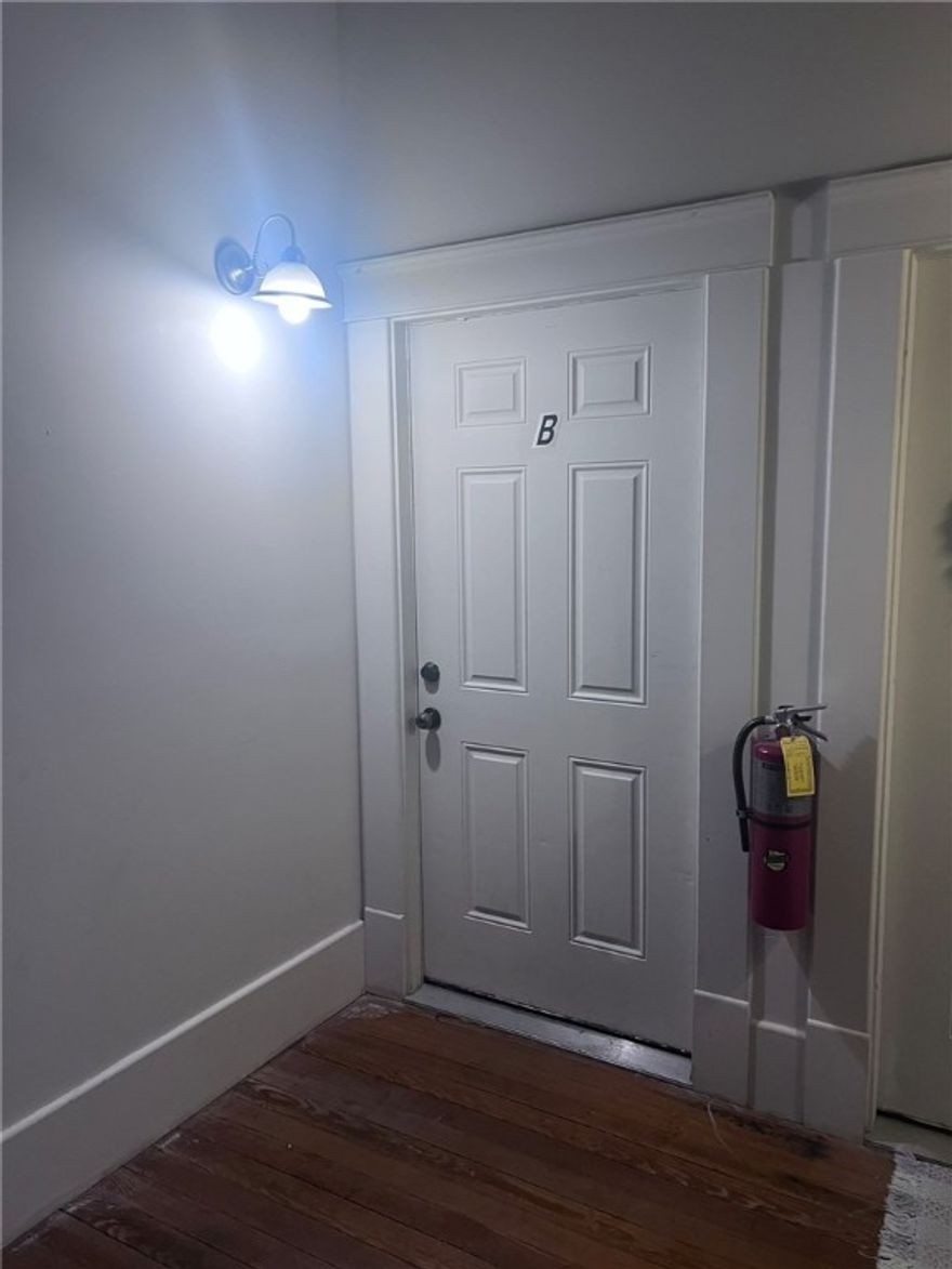 This lovely 2 bed 1 bath apartment is right in the heart of downtown Siloam Springs. Located on Broadway st, where there is tons of shops, food, and multiple parks near by. This apartment has historic character with a few full brick walls throughout the home. The kitchen is open concept to the dining area with bedrooms off to the right of the kitchen. The full bath has a tub/shower combo with a good sized vanity area. There is no garage, so parking is on the street and subject to change with events going on downtown.