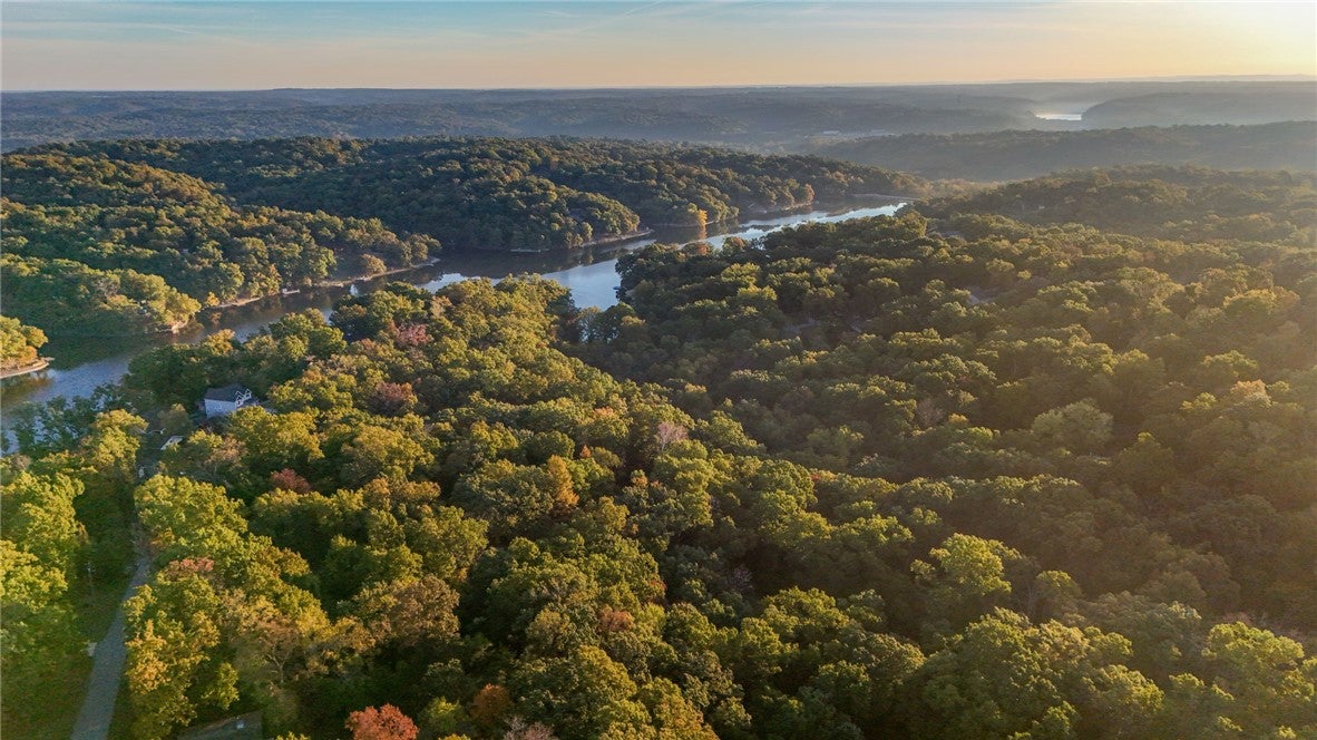 Northwest Arkansas Real Estate | Uptown Real Estate Exmoor Lane