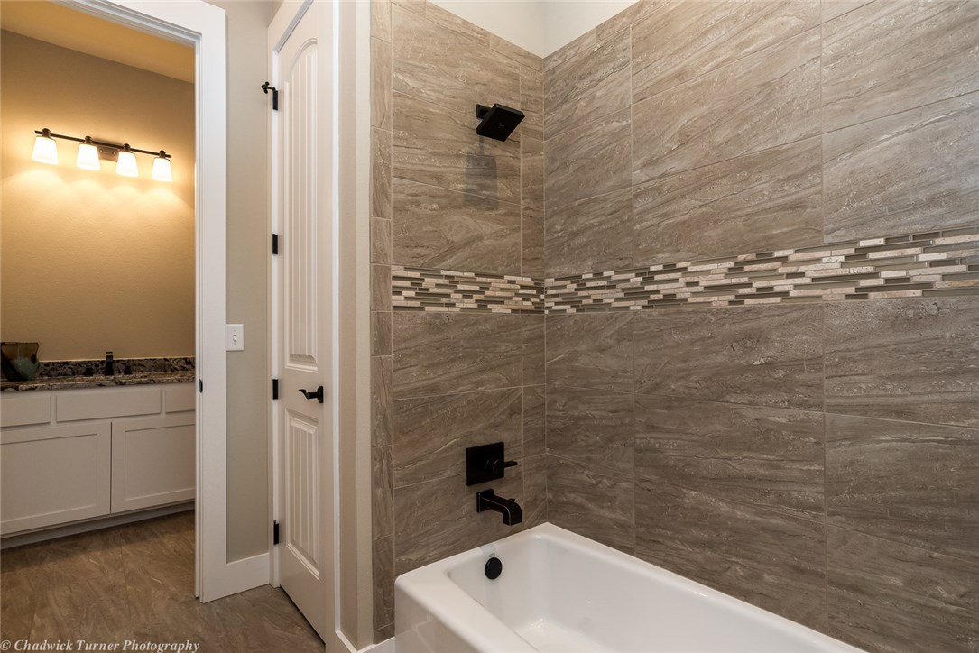 Oak Tree - Residential