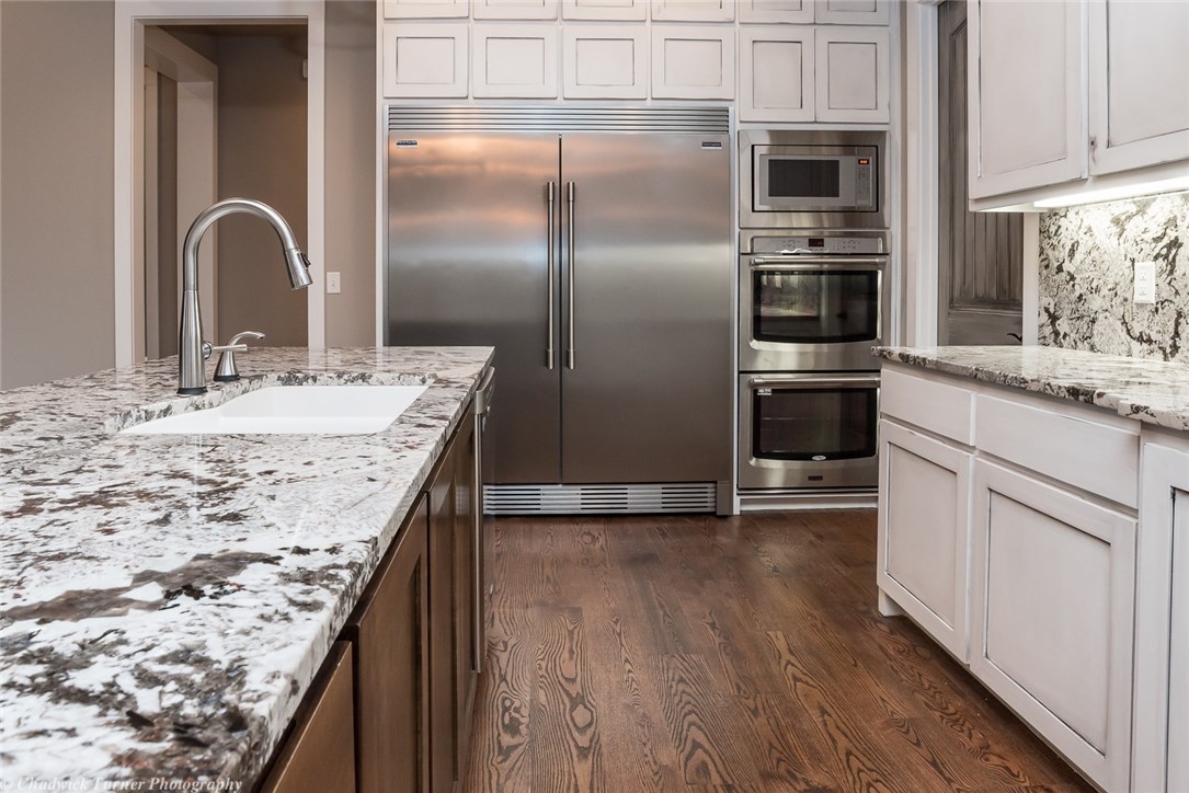 Oak Tree - Residential